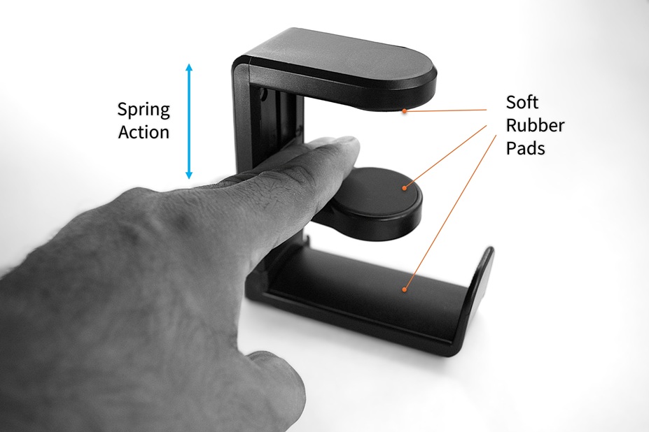Stretchable headphone clamp to adjust for different desk sizes
