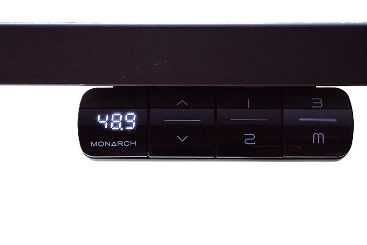 Controller on the standing desk displaying the maximum height