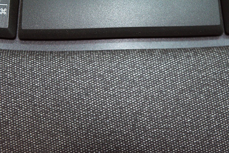 Texture on the wrist support of the Logitech Wave Keys Keyboard